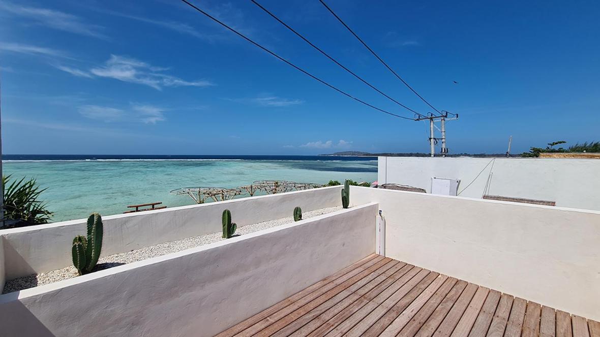 Shore Thing Gili Air Beachfront Apartment Luaran gambar
